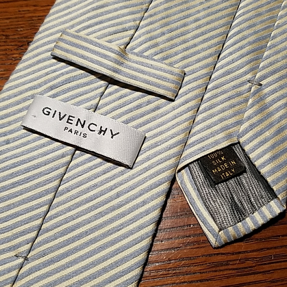 GIVENCHY PARIS Neck Tie